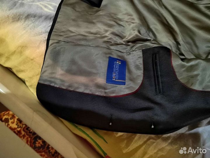 Костюм тройка