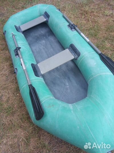 Лодка надувная двухместная резиновая