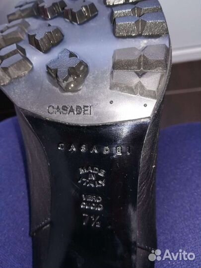 Сапоги, Италия