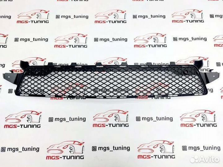 Сетка переднего бампера CLS 218 10-14 AMG пакет