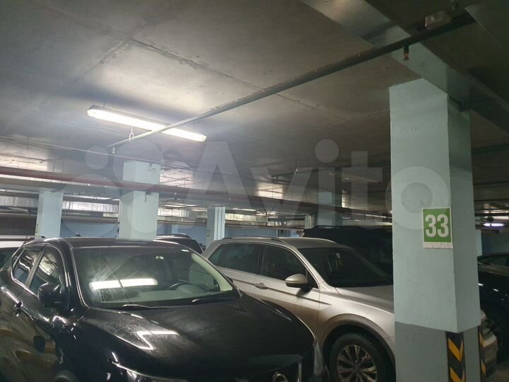 Машиноместо, 14 м²