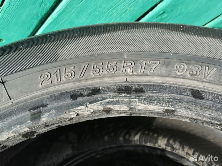 Yokohama dB Decibel E70 215/55 R17