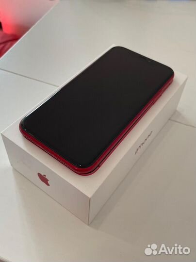 Телефон iPhone XR