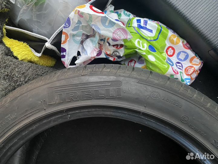 Pirelli P Zero Rosso 225/45 R17