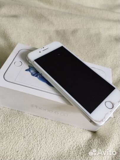 Телефон iPhone 6s