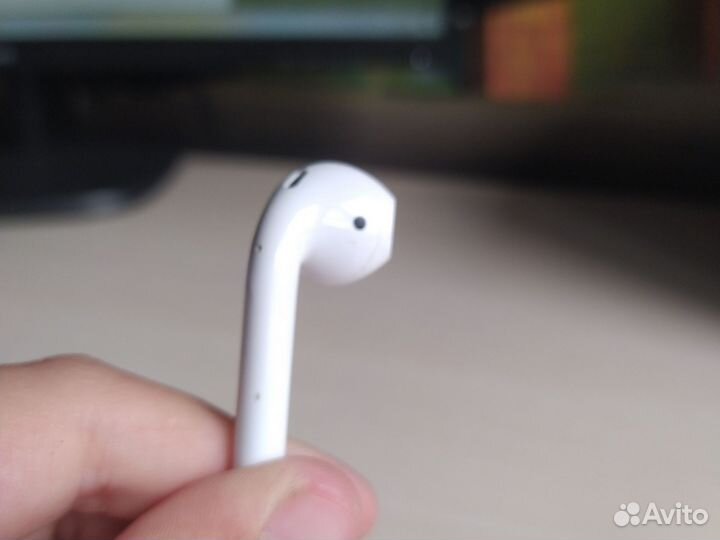 Блютуз наушники airpods правый не работает