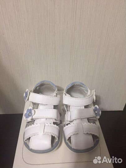 Сандали для девочки