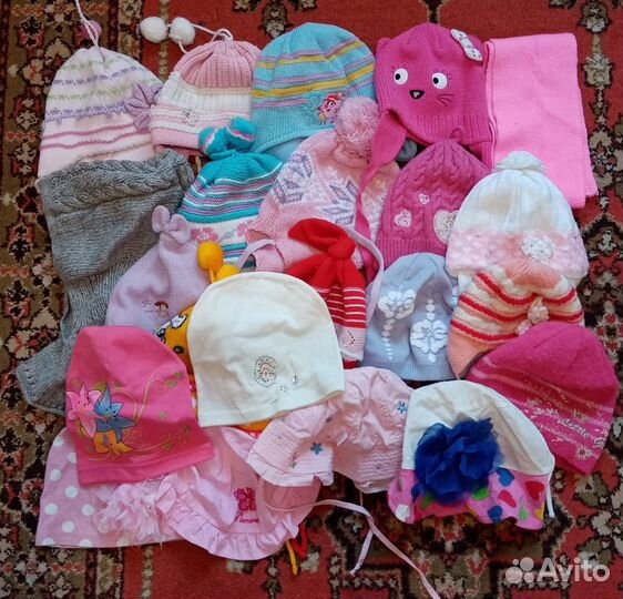 Шапочки для девочки пакетом
