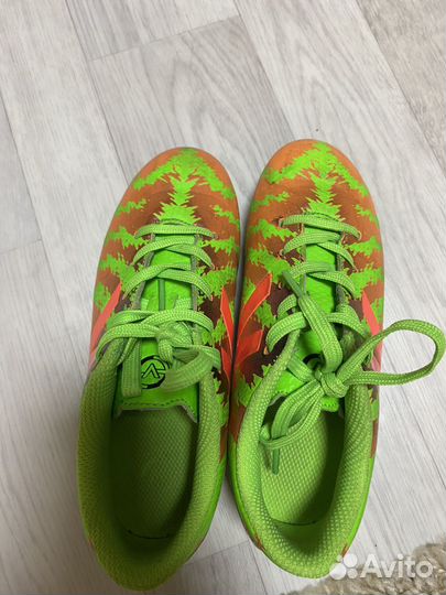 Детские футбольные бутсы 31 размер