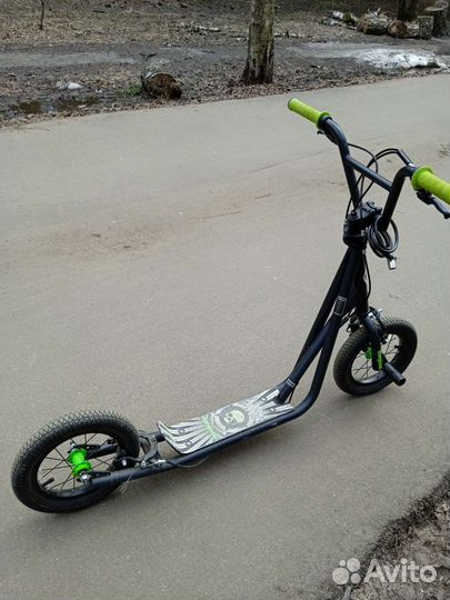 Самокат трюковой mongoose