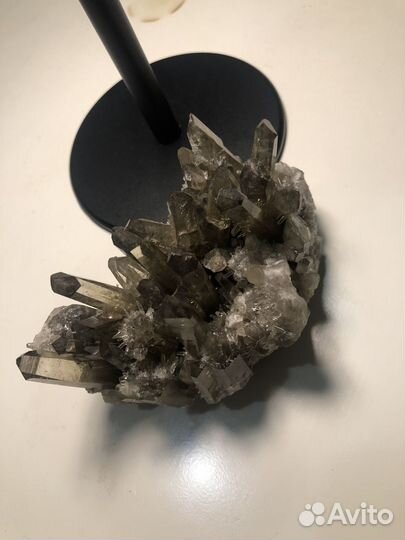 Камень Раухтопаз