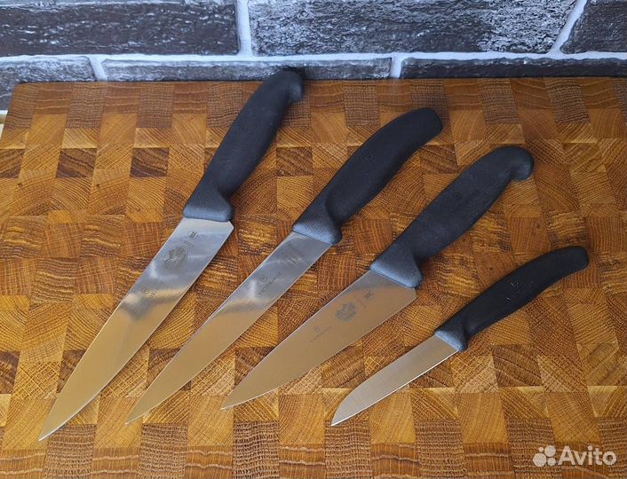Набор кухонных ножей Victorinox - 4пр