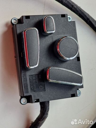 Блок кнопок сидения kdnbuj80008A