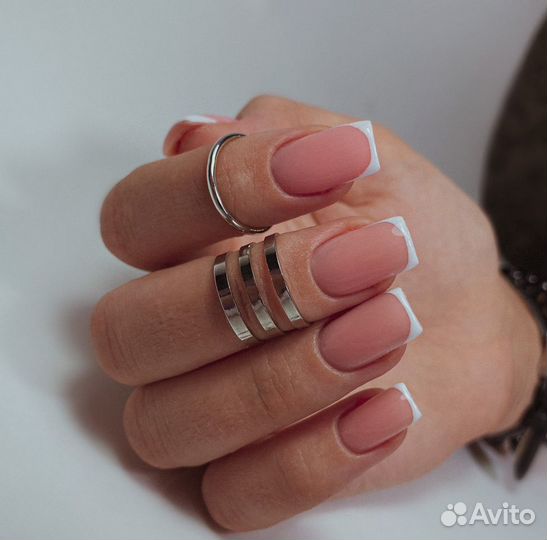 Мастер маникюра