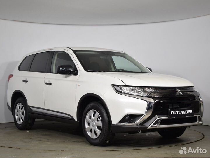 Mitsubishi Outlander 2 CVT, 2022