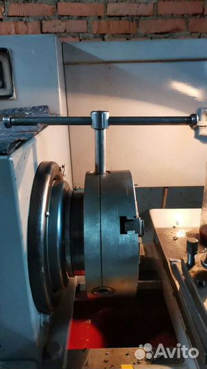Токарь универсал