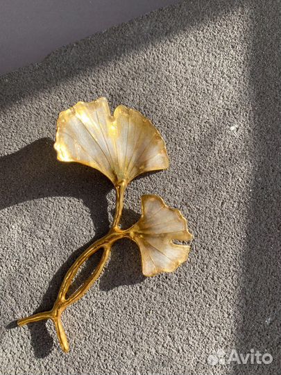 Брошь Гинкго / Стекловидные украшения
