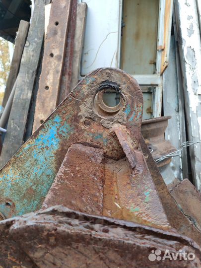 Продам ковш на экскаватор