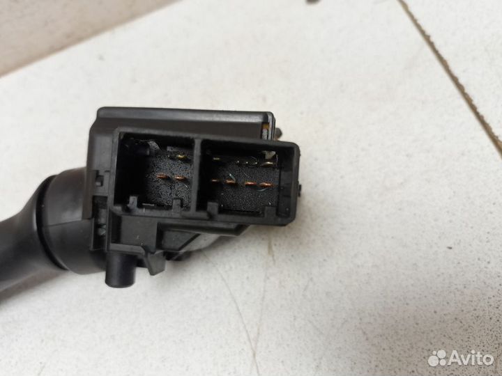 Переключатель стеклоочистителей подрулевой