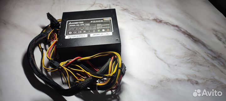 Блок питания 750w chieftec CPS-750s