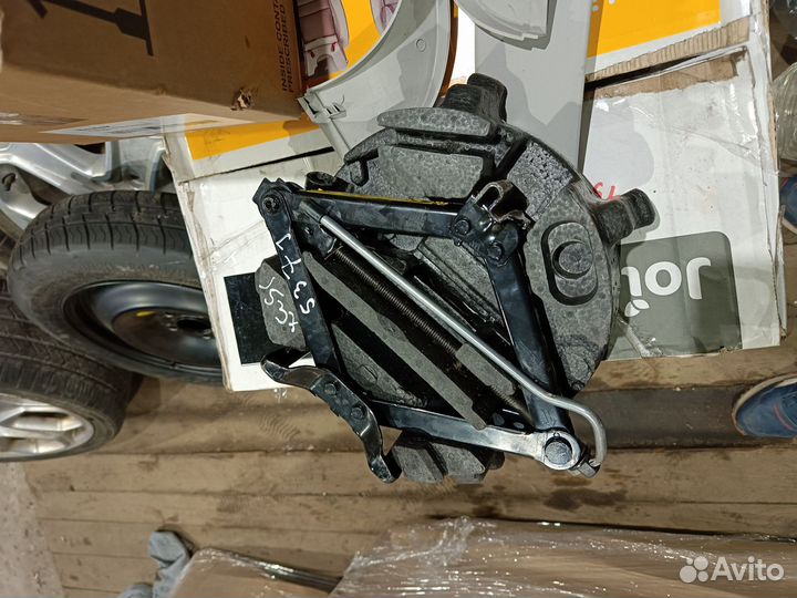 Ящик инструментальный Форд Фокус2