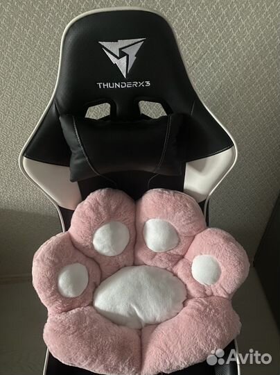 Подушка кошачья лапка