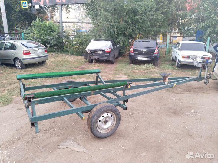 Лодочный прицеп бу для лодки 6 метров