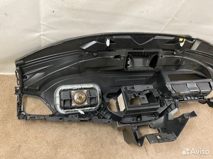 Торпедо LADA Vesta