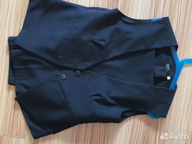 Жилетка для девочки и брюки школьные