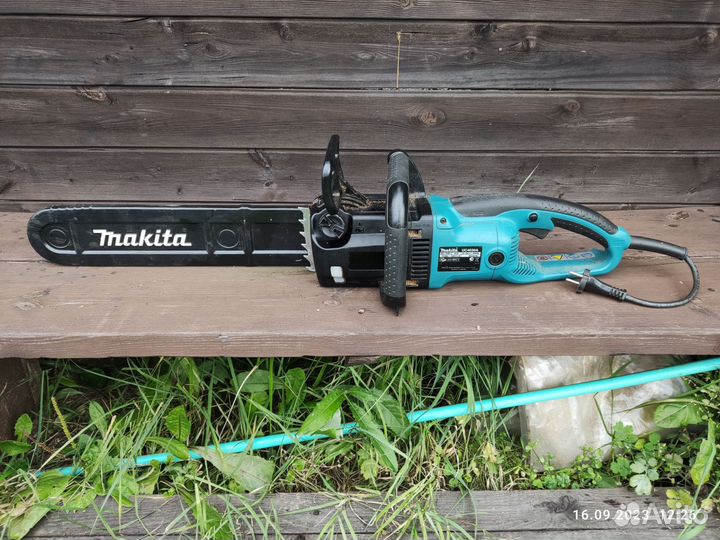 Пила makita UC4030A