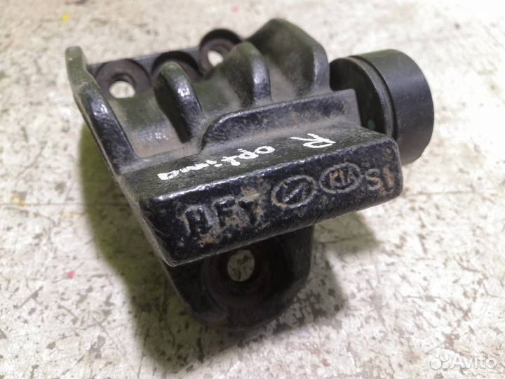 Кронштейн двигателя правый Киа Оптима 3