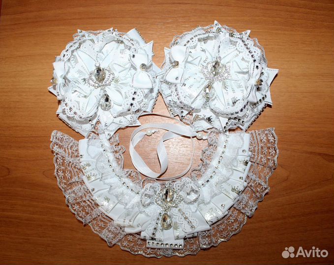 Школьные наборы и бантики для волос