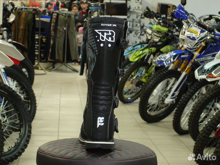 Мотоботы tiger MTR-E001 черный