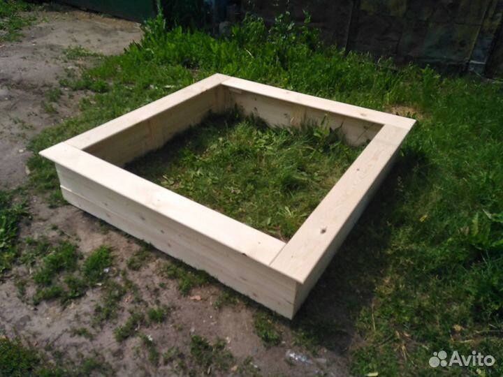 Песочница простая с площадками