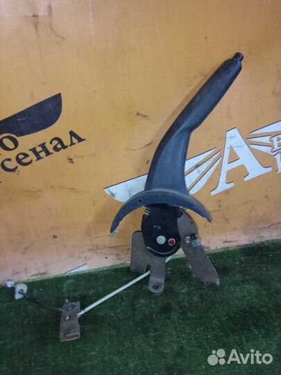 Рычаг стояночного тормоза Mitsubishi Lancer 1.3