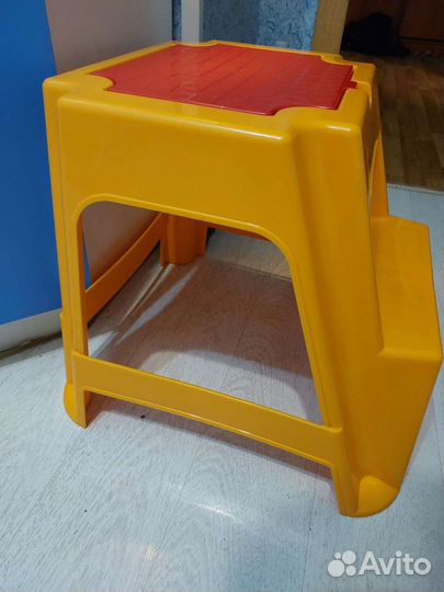 Детская табуретка с ящиком