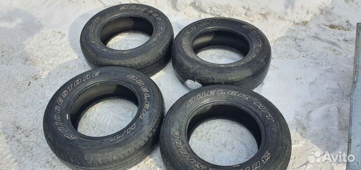 Bridgestone Dueler H/T 275/65 R17