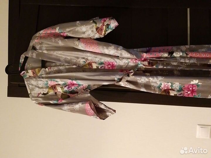 Халат шелковый новый