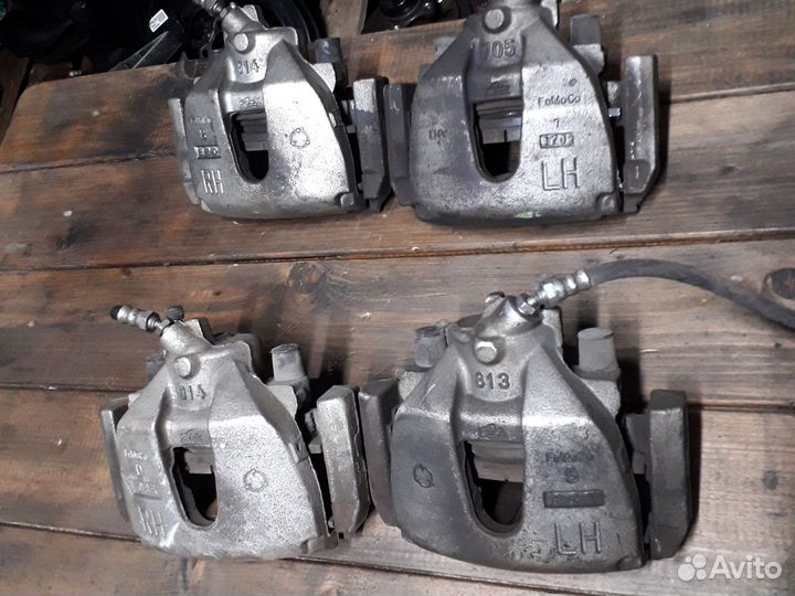 Суппорт передний Mazda 3