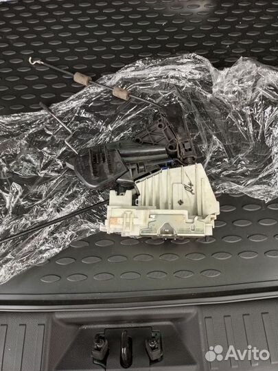 Продам привод замка двери GL x164