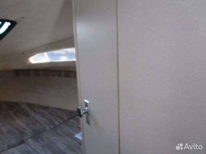 Американский морской катер bayliner 2252