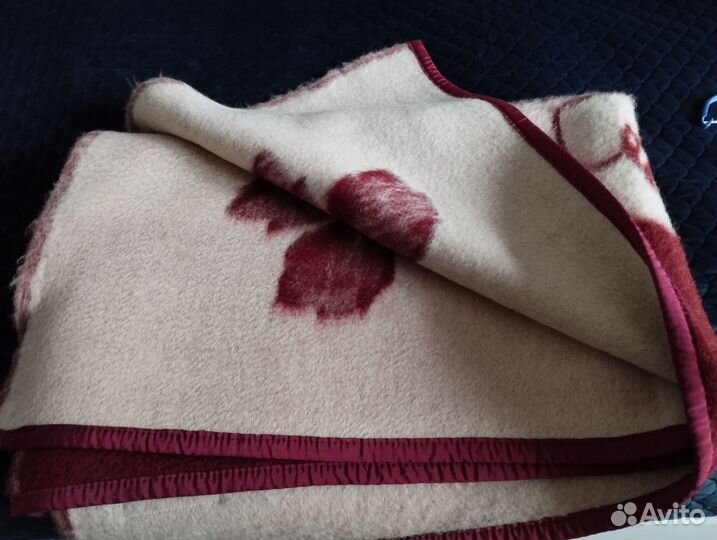 Шерстяное одеяло