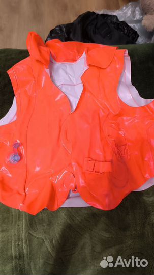 Спасательный жилет