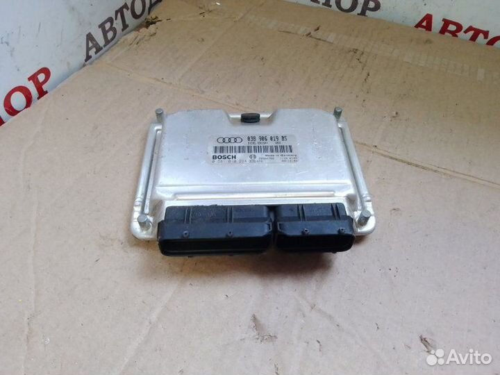 Блок управления двигателем Audi A6 1.9D 1999