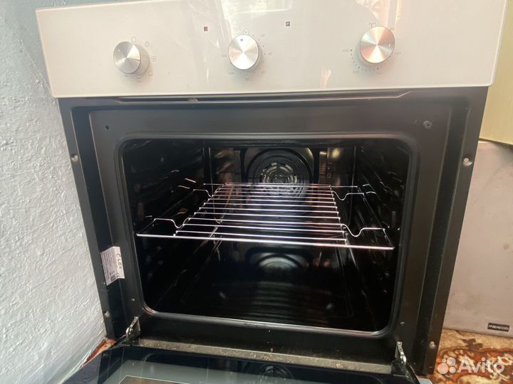 Духовой шкаф