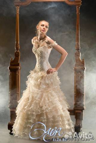 Свадебное платье