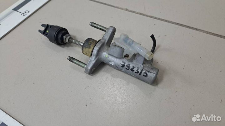 Б/У Цилиндр сцепления главный 314200K030 toyota