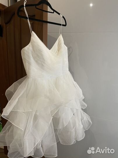 Платье белое M