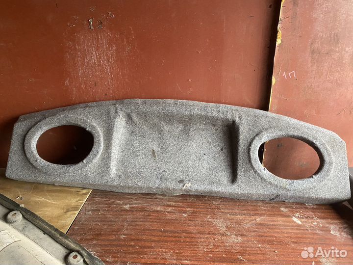 Задняя полка акцент