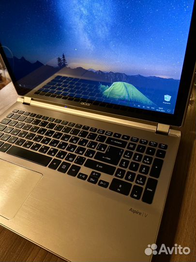 Ноутбук Acer aspire v5 Series model ZRK
